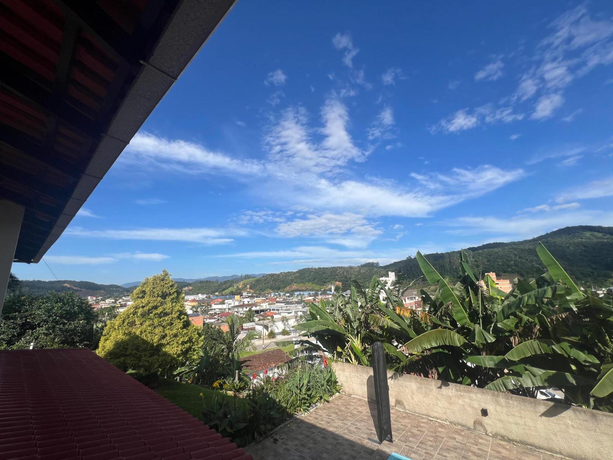 Apartamento Casa Com Visao Panoramica No Centro De Nova Trento Exterior foto